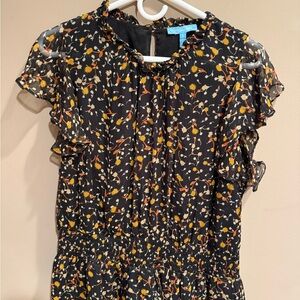 Draper James floral ruffle sleeve blouse in excellent condition, size large
